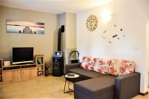 Rovinj,kuća sa otvorenim pogledom na more,450m od plaže