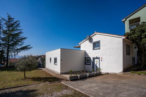 House Malinska, Malinska-Dubašnica, 439m2