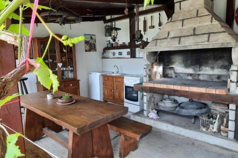 Rijeka, Pulac - Samostojeća kuća s 3 stana, 3 garaže i predivnim pogledom na Kvarner 