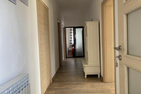 Rijeka, Pulac - Samostojeća kuća s 3 stana, 3 garaže i predivnim pogledom na Kvarner 