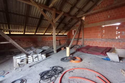 Tounj, kuća sa okućnicom 18000 m2