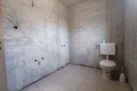 Tounj, kuća sa okućnicom 18000 m2