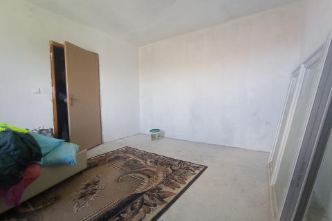 Tounj, kuća sa okućnicom 18000 m2