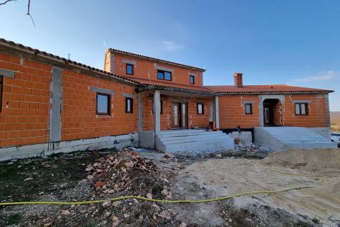 Huis Rovinjsko Selo, Rovinj, 450m2