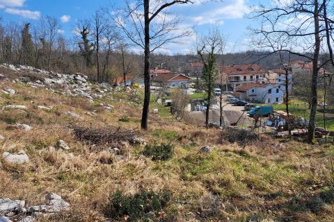 Matulji,okolica,građevinski teren,blizina svih sadržaja
