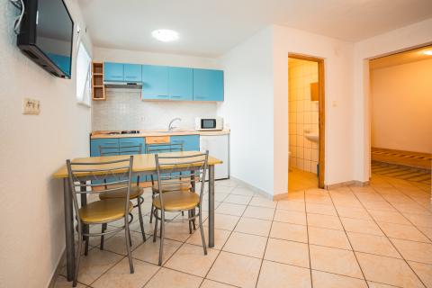 House Malinska, Malinska-Dubašnica, 439m2