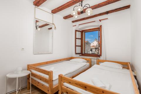 Rijeka, 2S+DB stan od 50 m2, nedaleko Korza