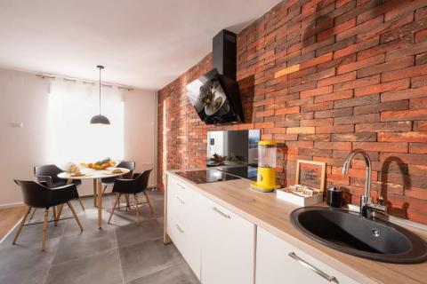 Rijeka, Gornja Vežica, novouređen stan za dugoročni najam