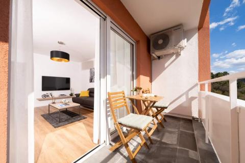 Rijeka, Gornja Vežica, novouređen stan za dugoročni najam