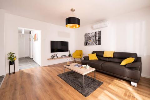 Rijeka, Gornja Vežica, novouređen stan za dugoročni najam