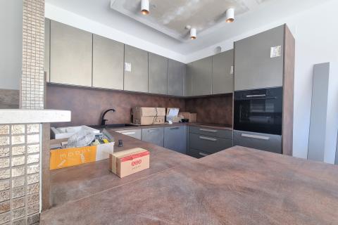 RIJEKA,KASTAV-NOVOGRADNJA, kuća sa bazenom, saunom, pogledom na more