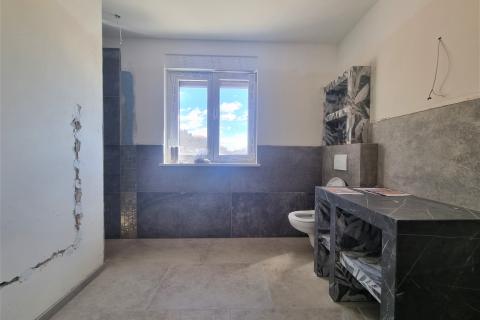 RIJEKA,KASTAV-NOVOGRADNJA, kuća sa bazenom, saunom, pogledom na more