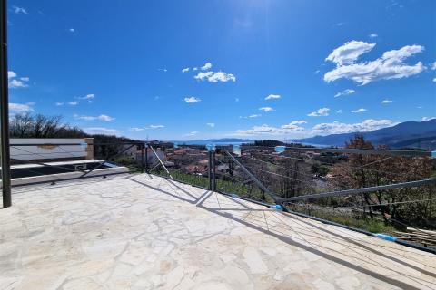 RIJEKA,KASTAV-NOVOGRADNJA, kuća sa bazenom, saunom, pogledom na more