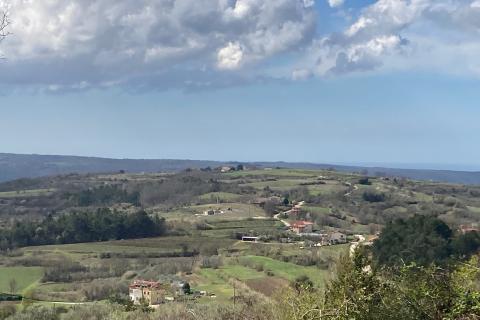 Grožnjan okolica, građevinsko zemljište s pogledom na more