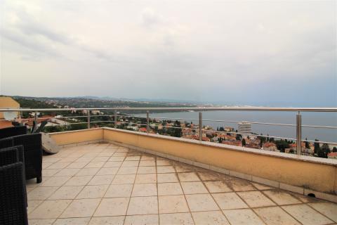 OPATIJA- stan 3S+DB, garaža, terasa, pogled na more