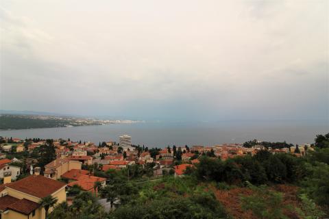 OPATIJA- stan 3S+DB, garaža, terasa, pogled na more