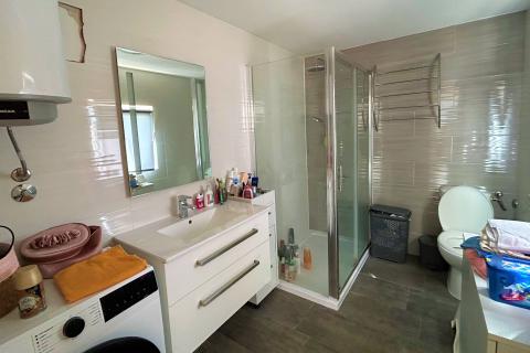 ISTRA, BUJE - Samostojeća kuća i veliko građevinsko zemlji&scaron;te