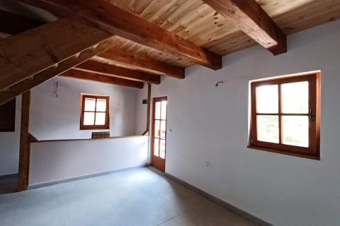 Mrkopalj, Brestova Draga - planinska brvnara sa okućnicom