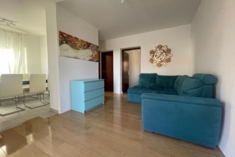 MALINSKA-kuća sa šest apartmana i bazenom -uhodani posao