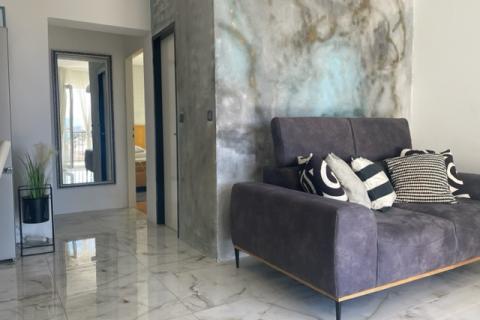 MALINSKA-kuća sa šest apartmana i bazenom -uhodani posao