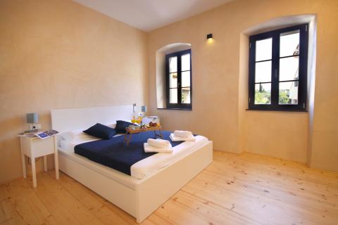 Istra - okolica Pule - predivna renovirana autohtona villa iz 17.st. 