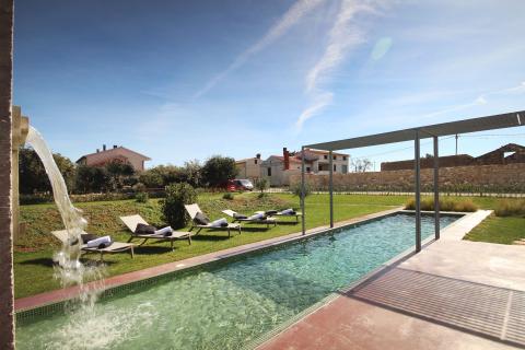 Istra - okolica Pule - predivna renovirana autohtona villa iz 17.st. 