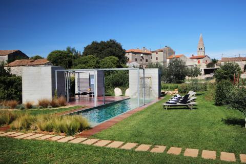 Istra - okolica Pule - predivna renovirana autohtona villa iz 17.st. 