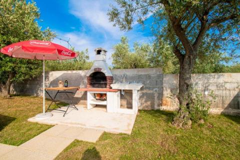 Istra, Vodnjan, moderna vila s bazenom i pogledom