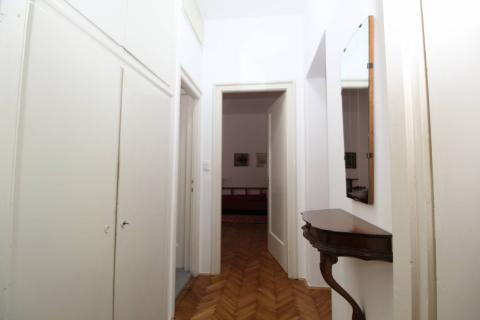 Rijeka, Pećine, najam etaže Vile površine 165m2