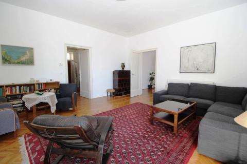 Rijeka, Pećine, najam etaže Vile površine 165m2