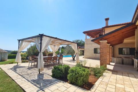 Istra, Poreč okolica - kuća sa dvorištem