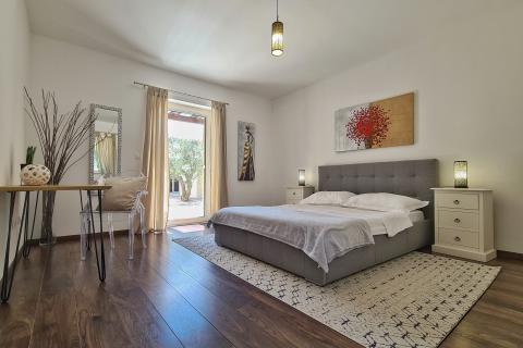 Istra, Poreč okolica - kuća sa dvorištem