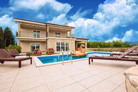 Haus Sužan, Dobrinj, 250m2