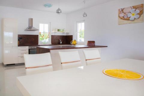 Haus Sužan, Dobrinj, 250m2