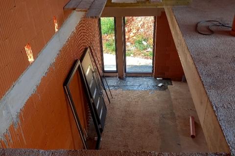 Istra, moderna vila s bazenom u manjem mjestu