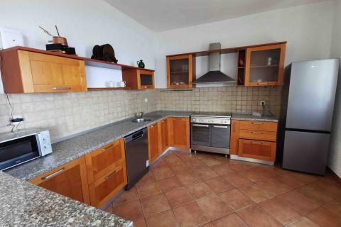 MEDVEJA - vila s  3 stana