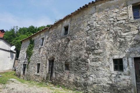 House Hum, Buzet, 800m2
