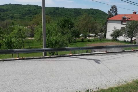 House Hum, Buzet, 800m2