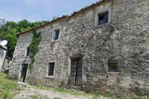 House Hum, Buzet, 800m2