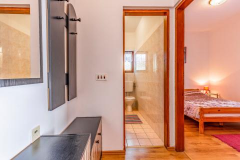 Istra, Pula, kuća sa pet stanova