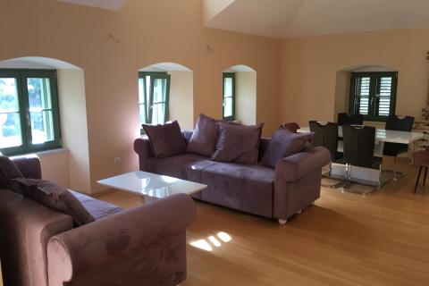 Condo/Apartment Opatija - Centar, Opatija, 185m2