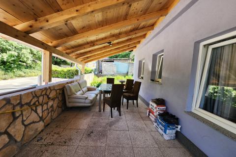 Дом Škurinje, Rijeka, 80m2