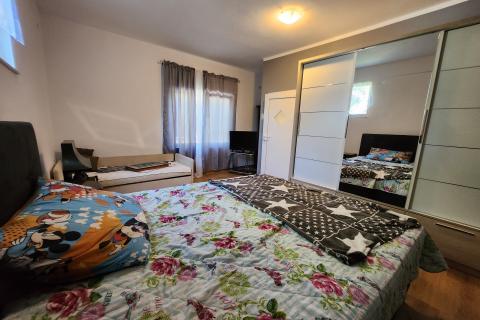 Дом Škurinje, Rijeka, 80m2