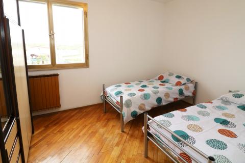 FUNTANA- kuća s poslovnim prostorom i 4 stambene jedinice