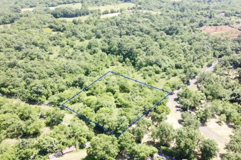 ISTRA, MARČANA - Parcela na osami na lijepoj i mirnoj lokaciji 