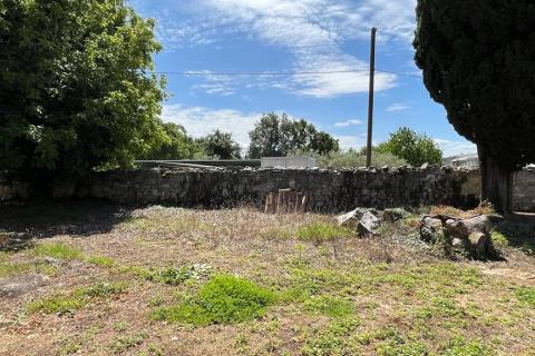 Poreč - okolica, 2 autohtone kamene kuće sa pogledom na more i kombinacijom građevinskog i poljoprivrednog zemljišta