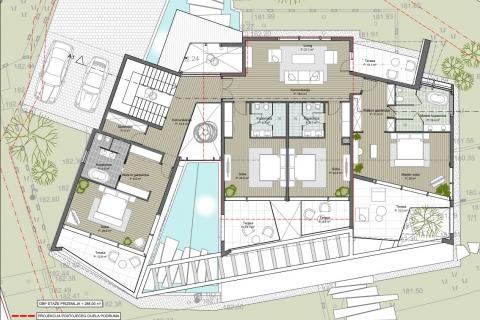 Rovinj okolica - kuća s 3 stana, 2 garaže, parcela 2140m2  