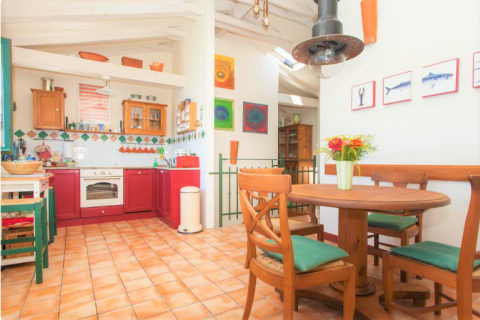 Rovinj,rustikalna kuća na moru-120m2