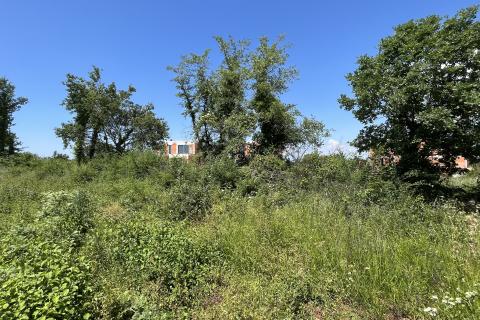 Tar - građevinsko zemljište za izgradnju 2 stambene zgrade