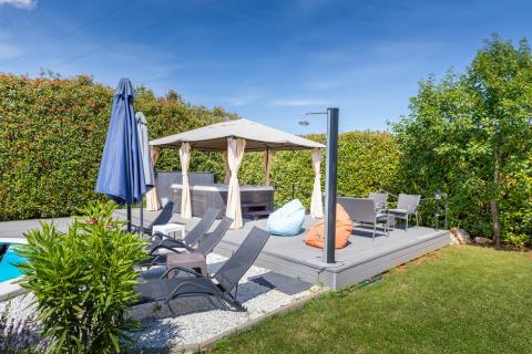 ISTRA, Loborika, prostrana kuća sa puno sadržaja